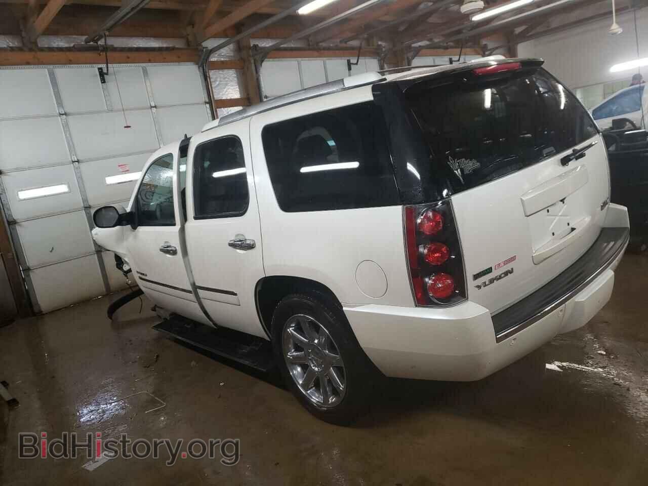 2010 GMC YUKON - VIN: 1GKUKEEF8AR250156 - Фото 2