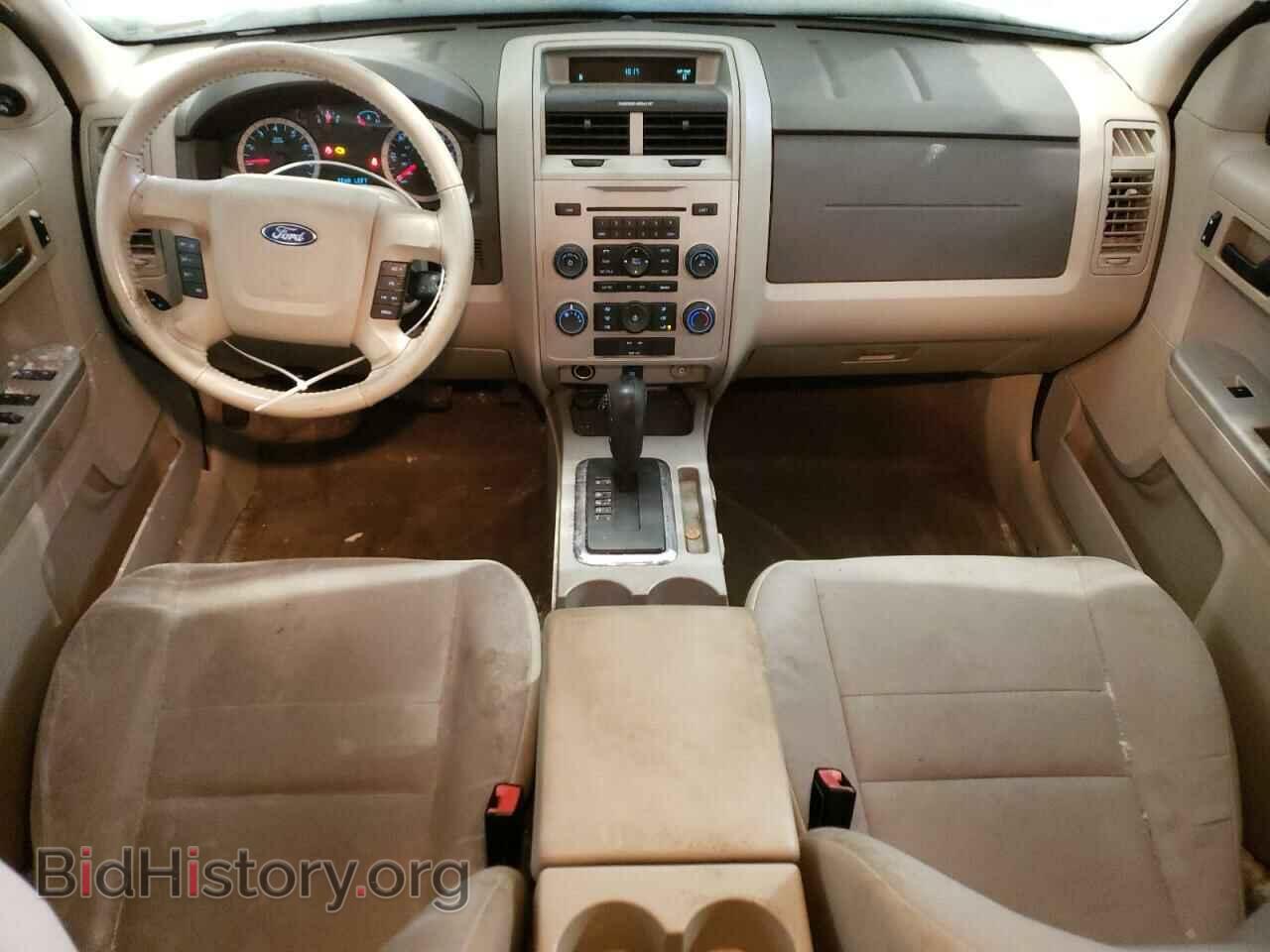 2011 FORD ESCAPE - VIN: 1FMCU0D72BKB74700 - Photo 8