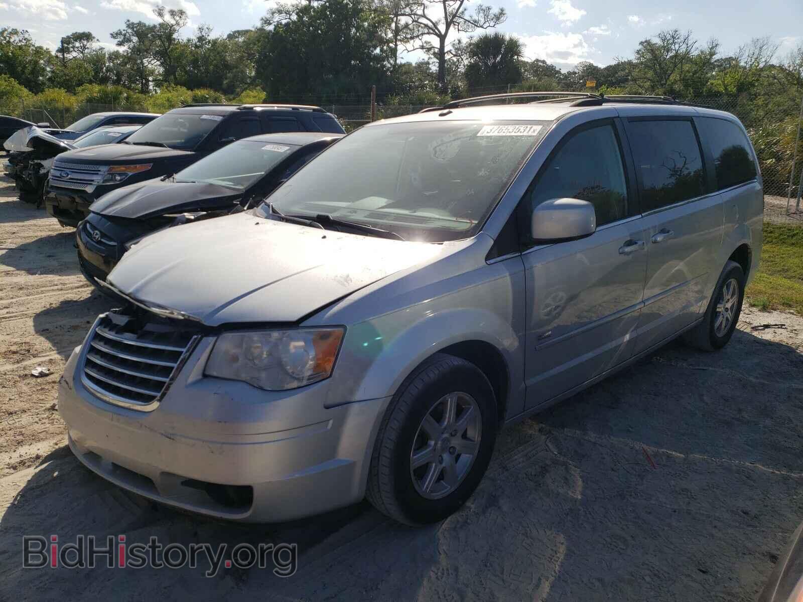 2008 CHRYSLER MINIVAN - VIN: 2A8HR54P18R841218 - Фото 2