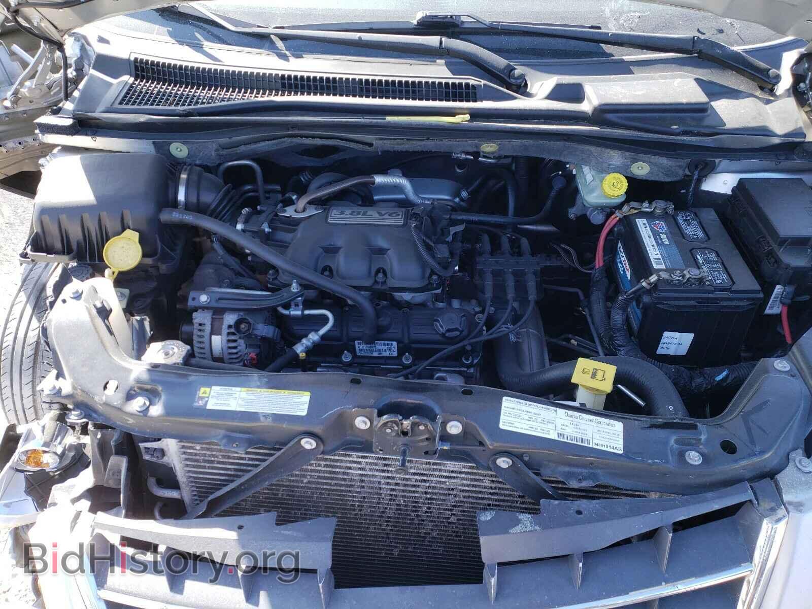 2008 CHRYSLER MINIVAN - VIN: 2A8HR54P18R841218 - Фото 7