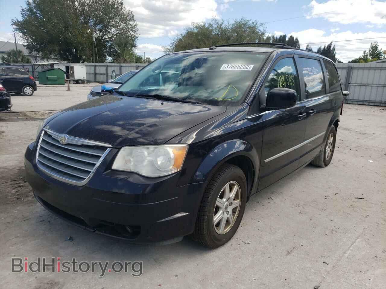 2010 CHRYSLER MINIVAN - VIN: 2A4RR5DX4AR148879 - Фото 2