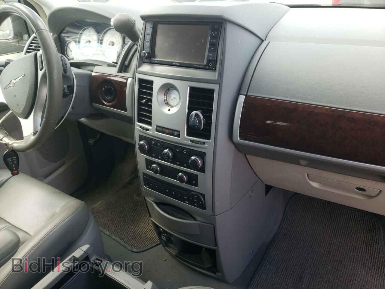2010 CHRYSLER MINIVAN - VIN: 2A4RR5DX4AR148879 - Фото 9