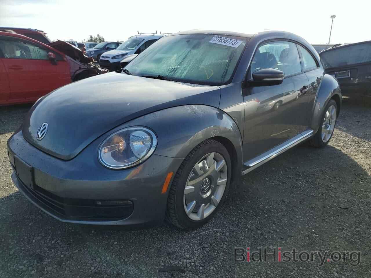 Photo 3VWJP7AT3CM630630 - VOLKSWAGEN BEETLE 2012