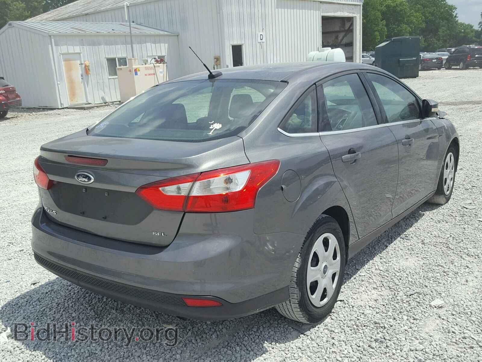 2012 Ford FOCUS (VIN 1FAHP3H24CL317195) — photo 4 of 10
