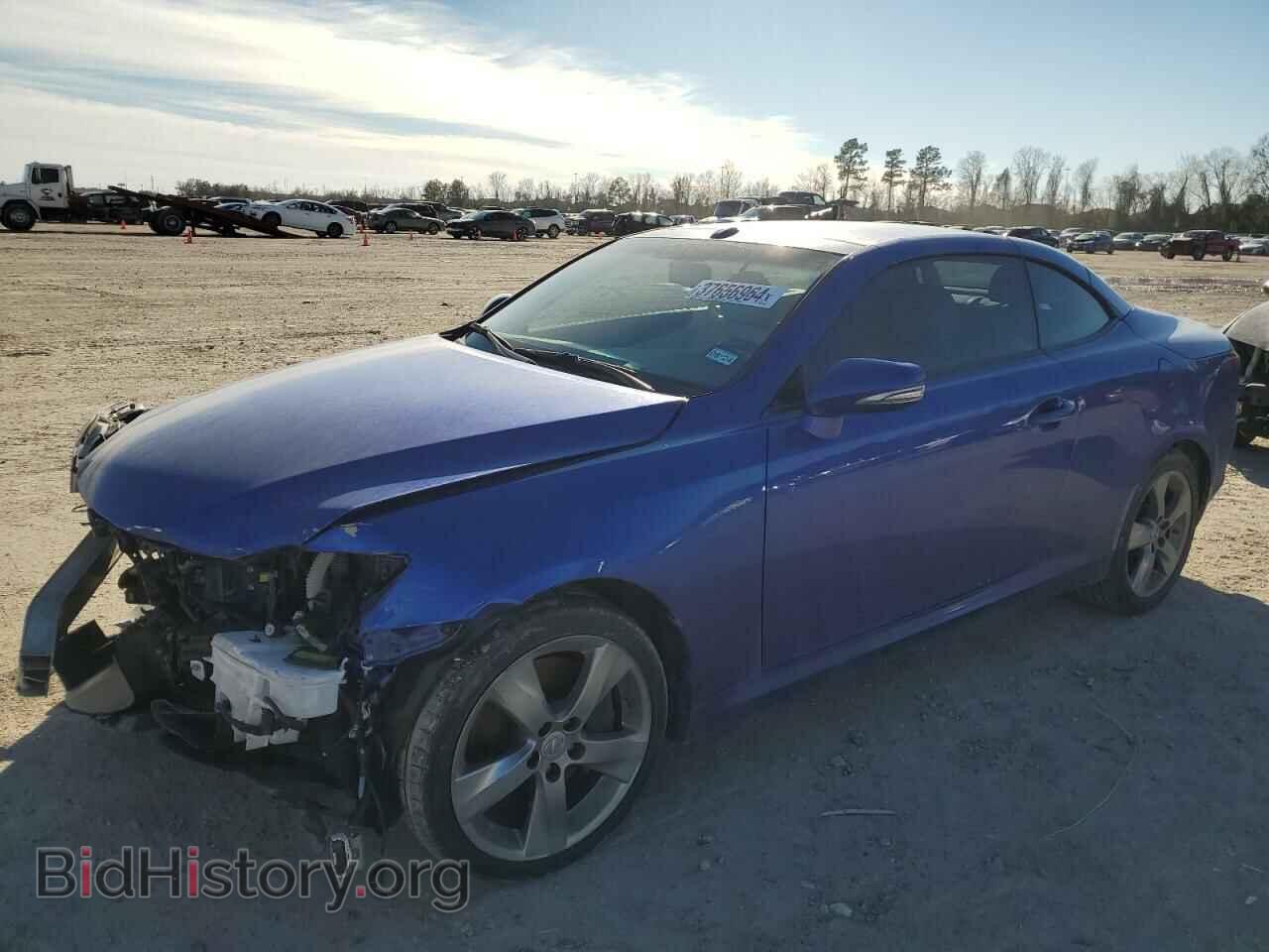 Photo JTHFE2C21A2501035 - LEXUS IS 2010