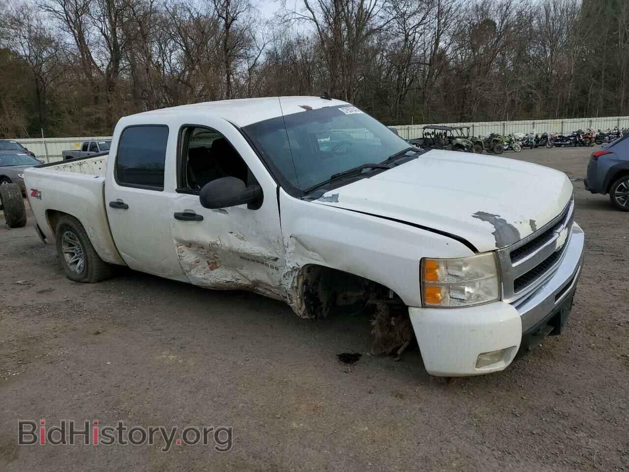 2011 CHEVROLET SILVERADO - VIN: 3GCPKSE33BG310911 - Фото 4