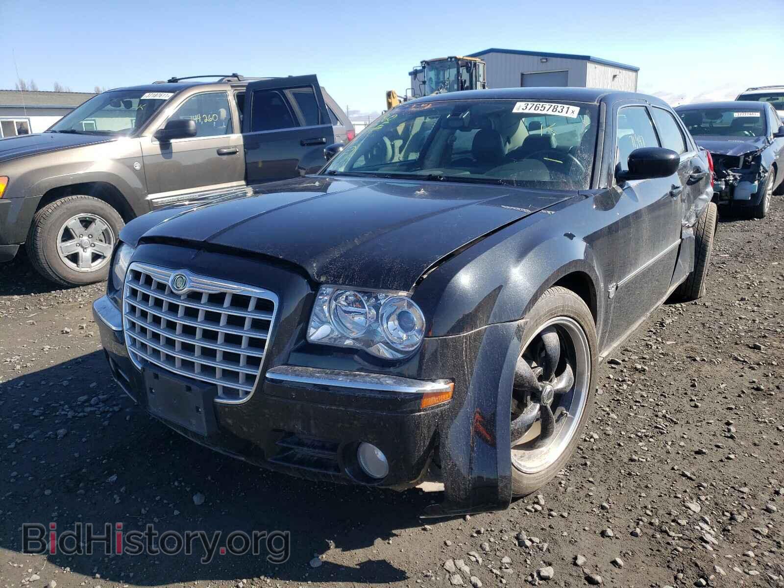 2007 CHRYSLER 300 - VIN: 2C3KA63H07H790906 - Фото 2