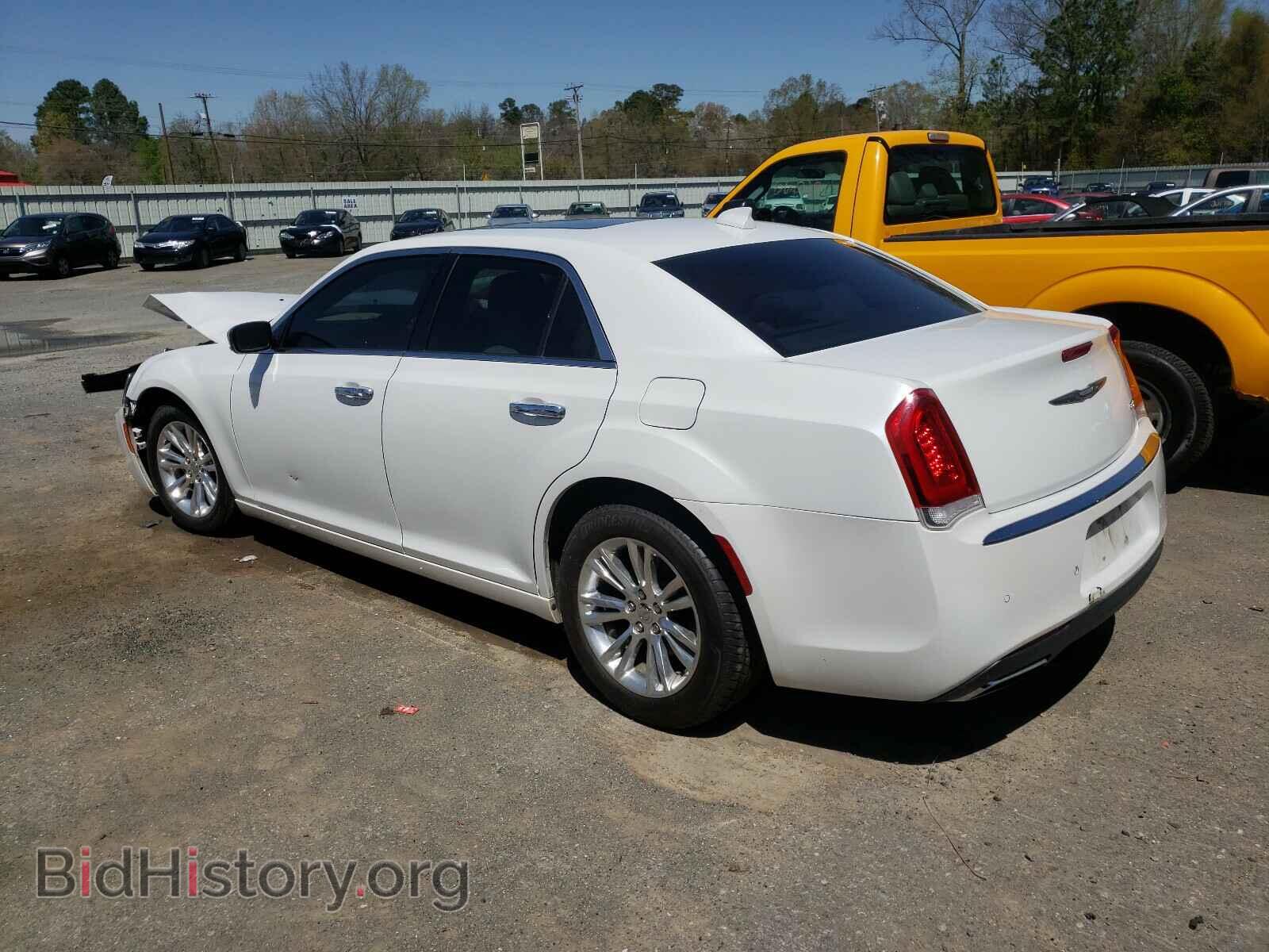 2016 CHRYSLER 300 - VIN: 2C3CCAET3GH216898 - Фото 3