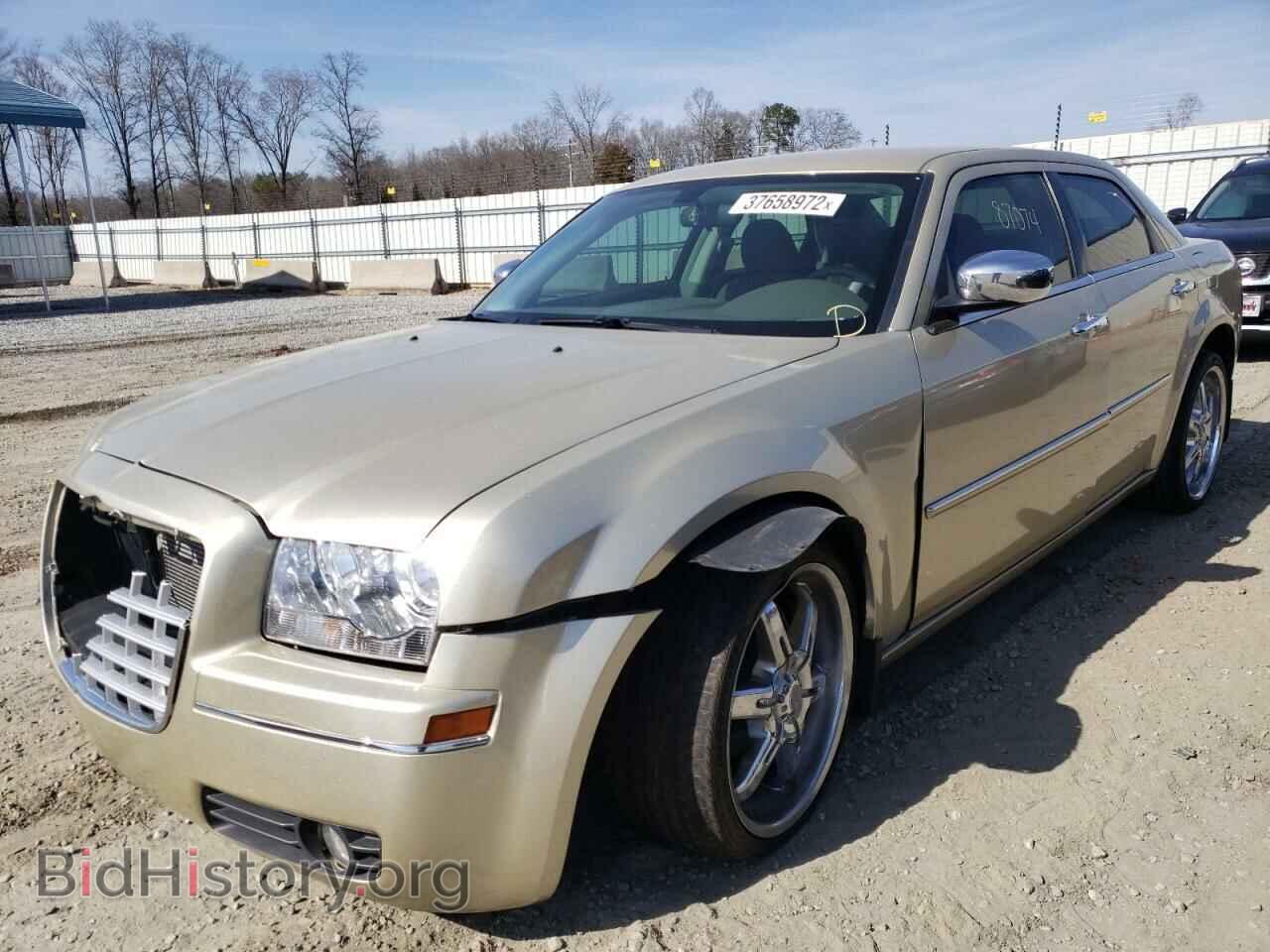 2010 CHRYSLER 300 - VIN: 2C3CA4CD0AH209675 - Фото 2