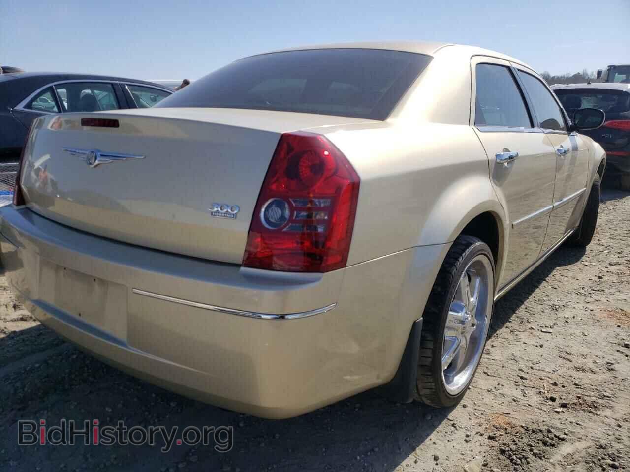 2010 CHRYSLER 300 - VIN: 2C3CA4CD0AH209675 - Фото 4