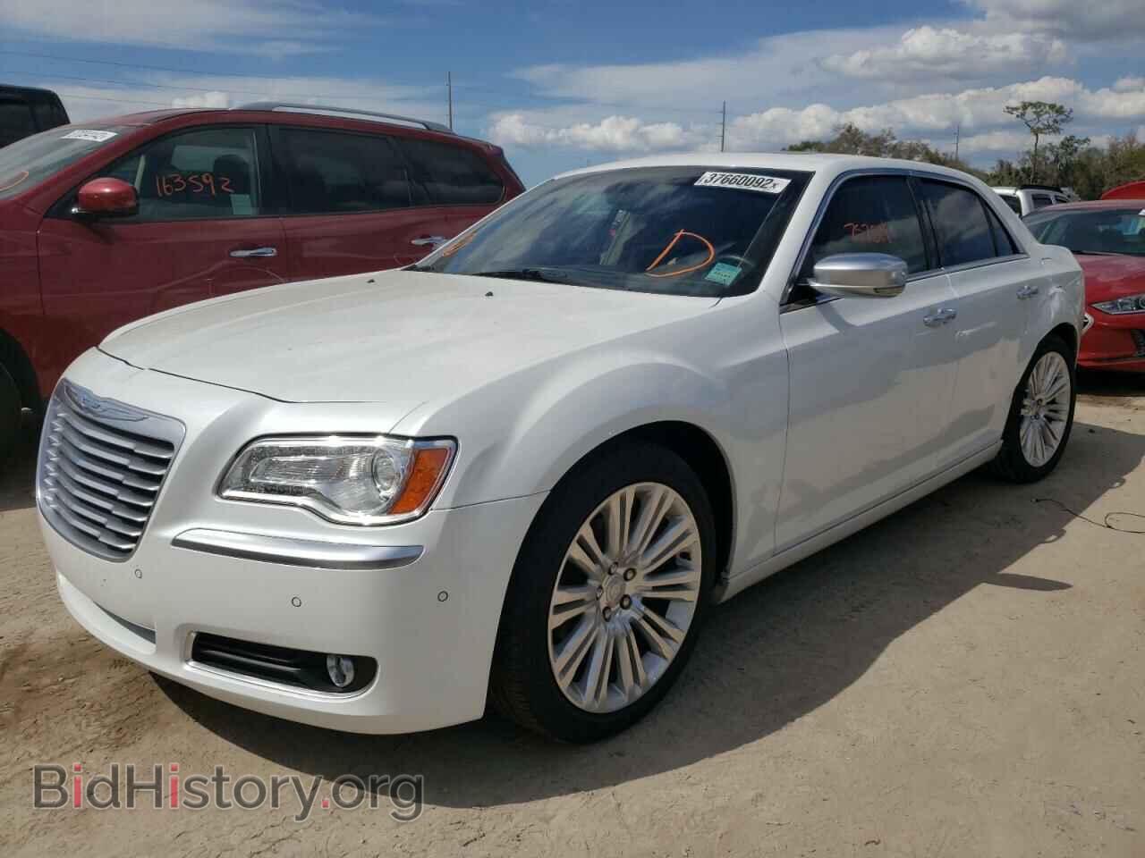 2012 CHRYSLER 300 - VIN: 2C3CCACG5CH274608 - Фото 2
