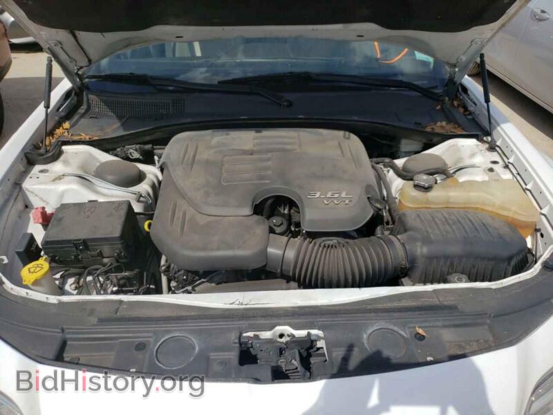 2012 Chrysler 300 (VIN 2C3CCACG5CH274608) — фото 7 из 10