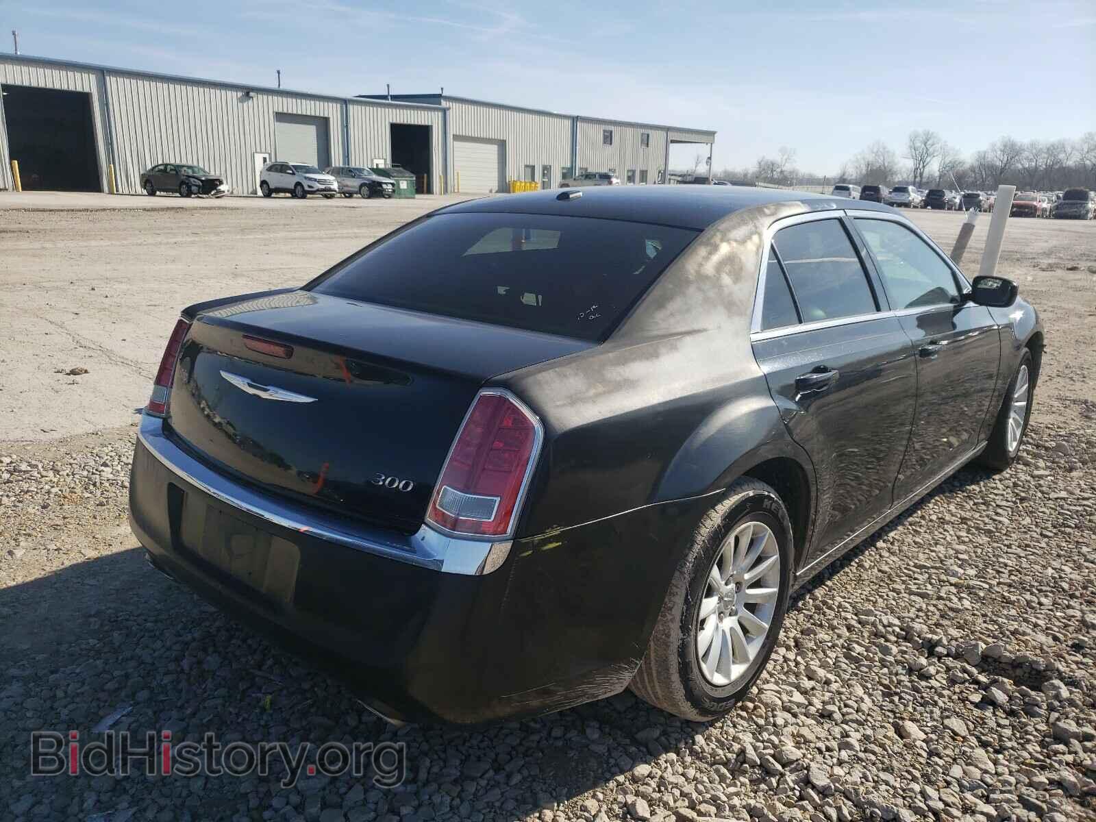 2013 CHRYSLER 300 - VIN: 2C3CCAAG4DH657427 - Фото 4
