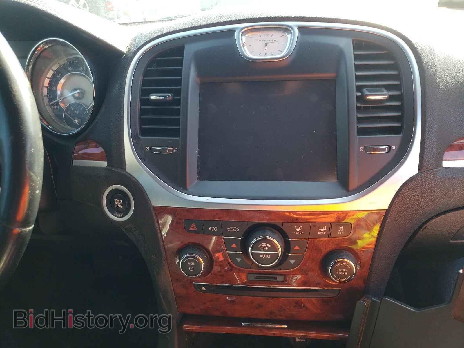2014 CHRYSLER 300 - VIN: 2C3CCAAG0EH264803 - Фото 9