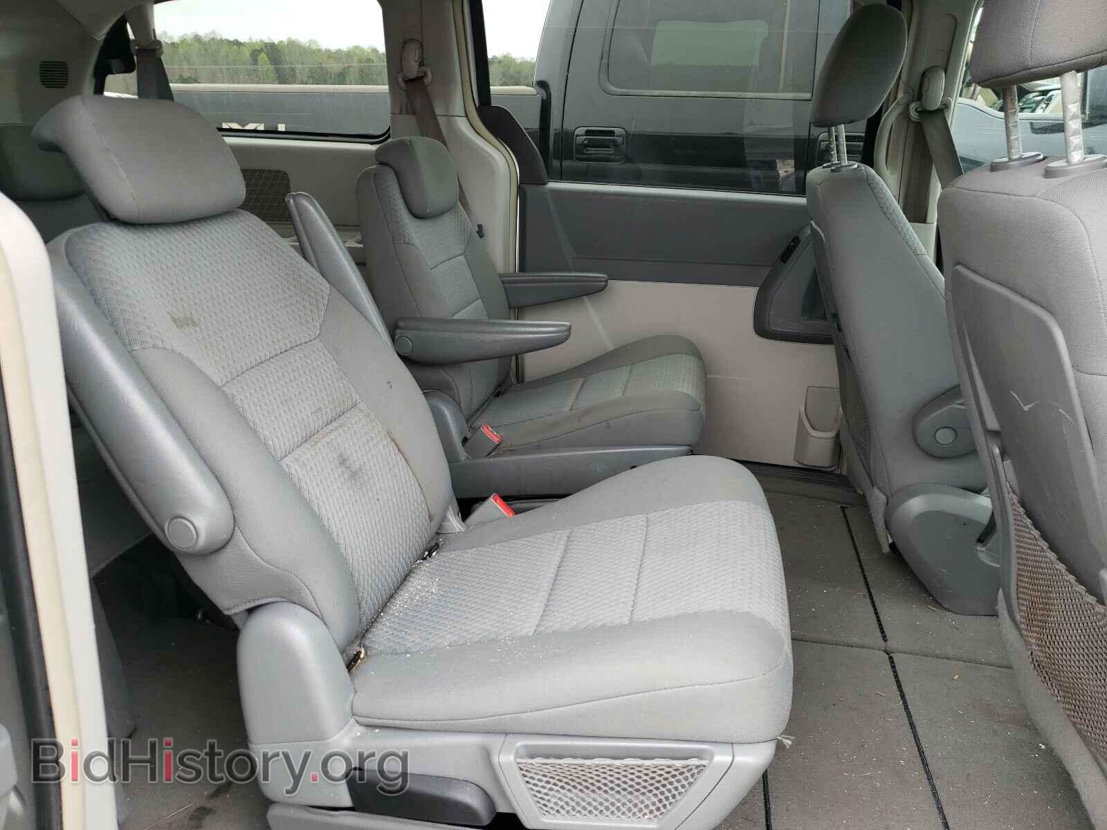 2010 CHRYSLER MINIVAN - VIN: 2A4RR5D17AR266565 - Фото 6