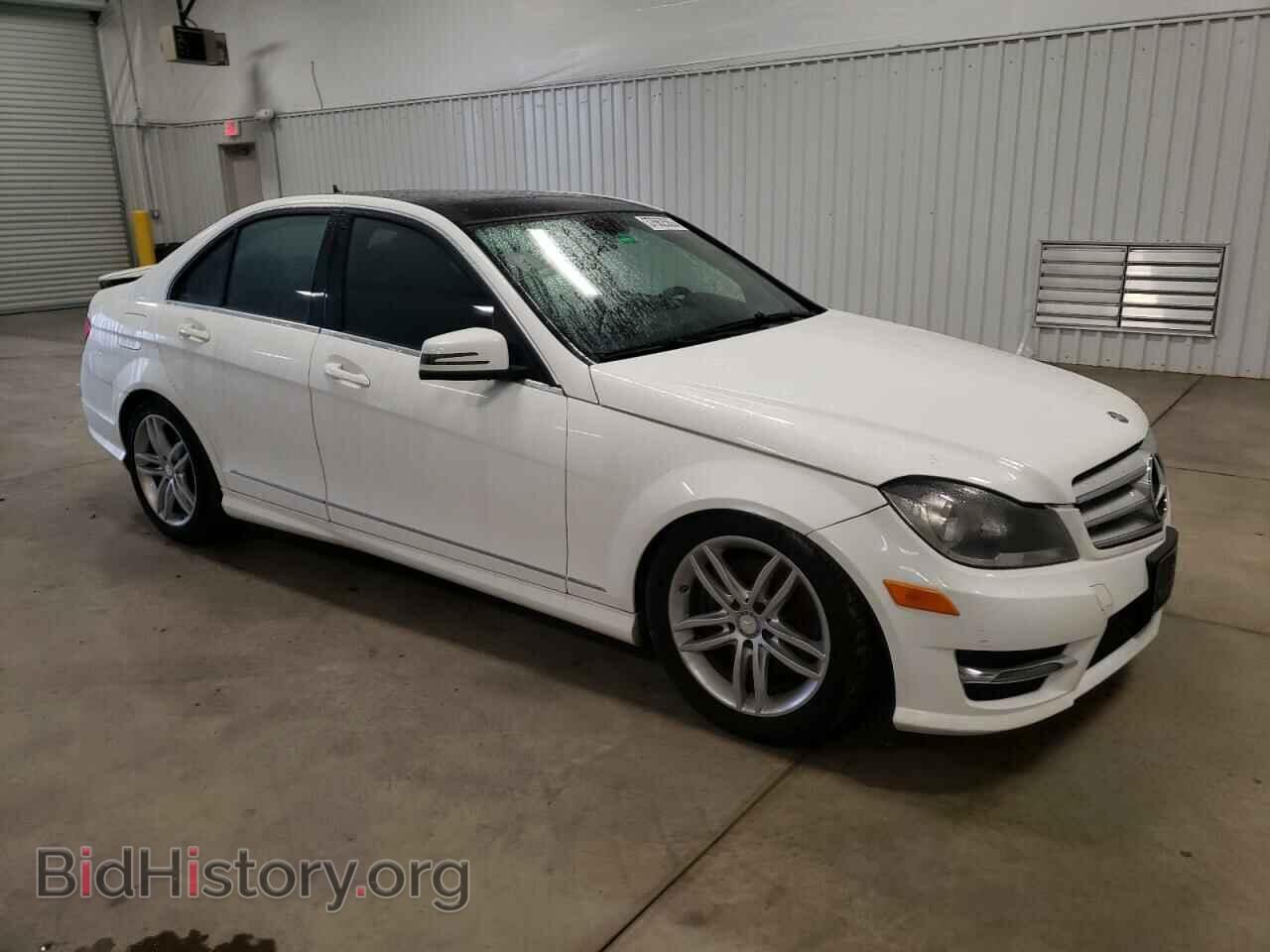 2013 MERCEDES-BENZ C-CLASS - VIN: WDDGF8AB6DR246022 - Фото 4