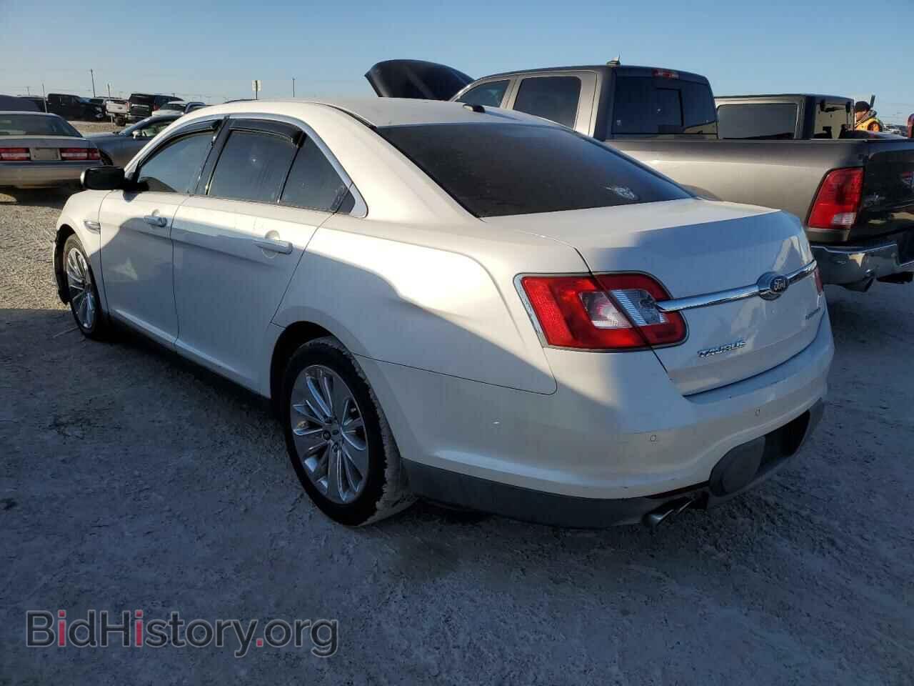 2011 FORD TAURUS - VIN: 1FAHP2FW8BG136480 - Photo 2