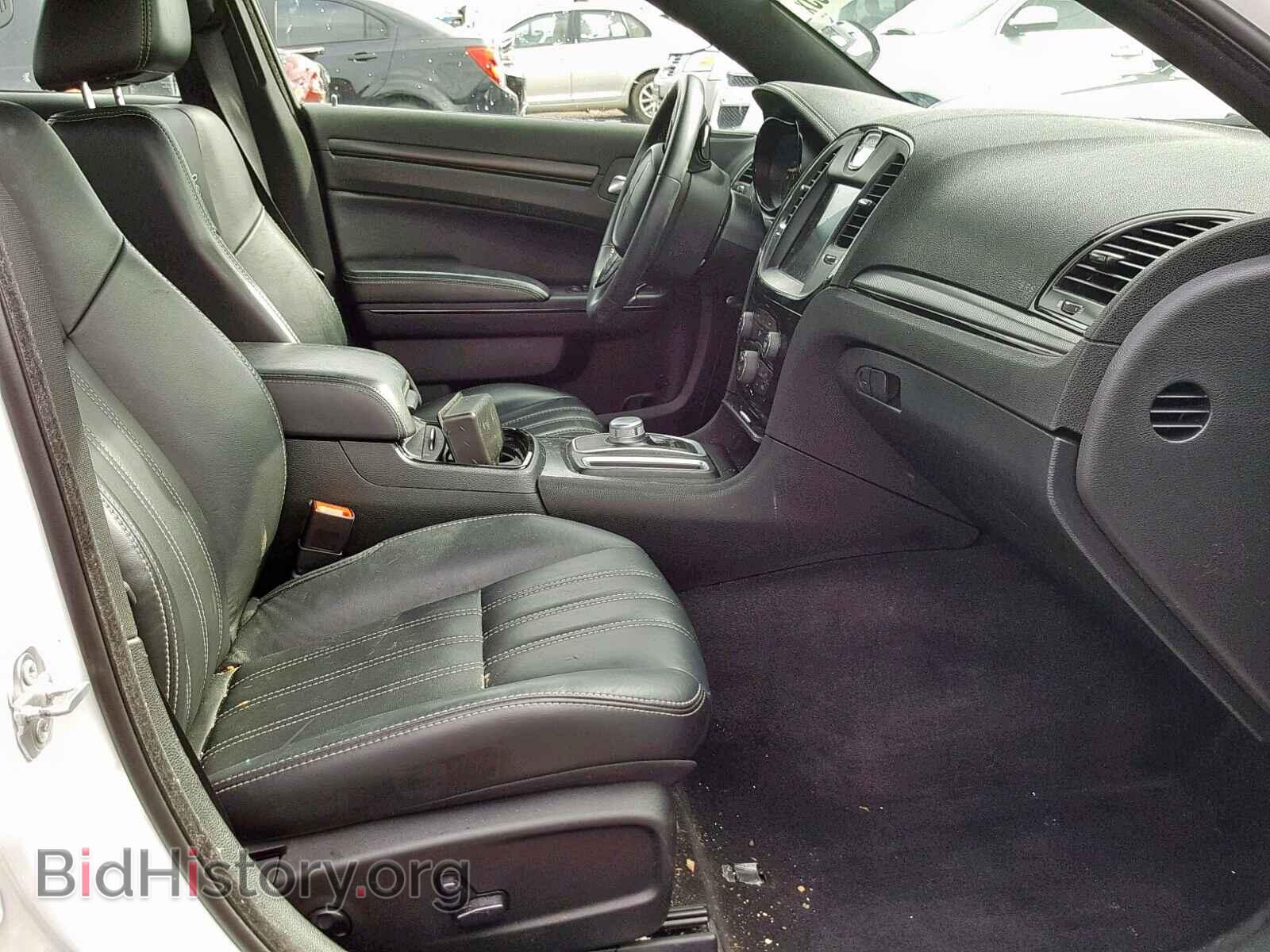 2016 CHRYSLER 300 - VIN: 2C3CCAGG6GH234263 - Фото 5