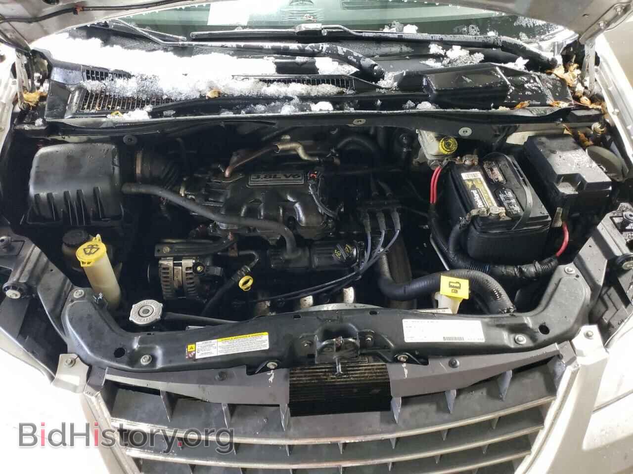 2008 CHRYSLER MINIVAN - VIN: 2A8HR54P98R823095 - Фото 12