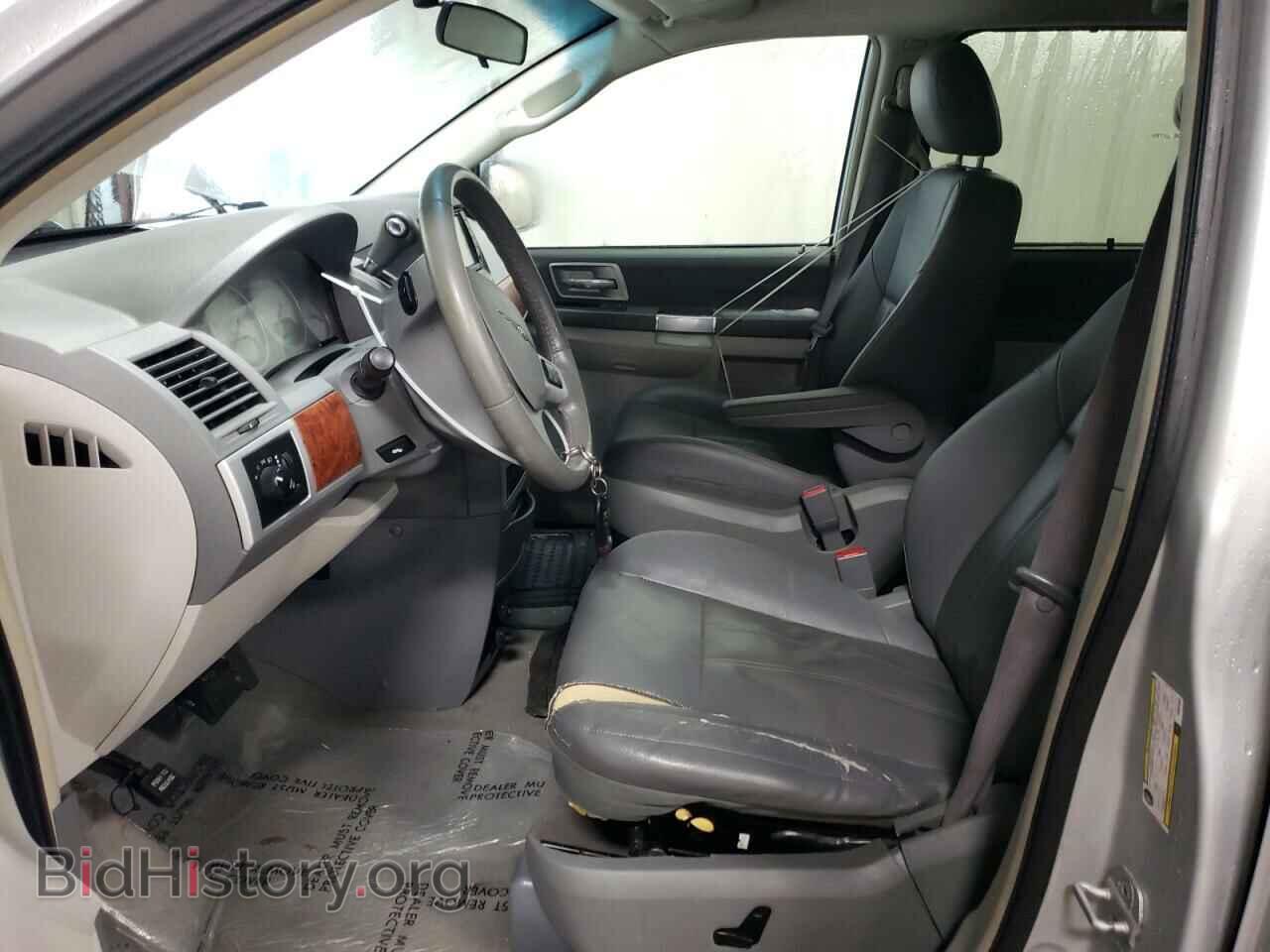 2008 CHRYSLER MINIVAN - VIN: 2A8HR54P98R823095 - Фото 7