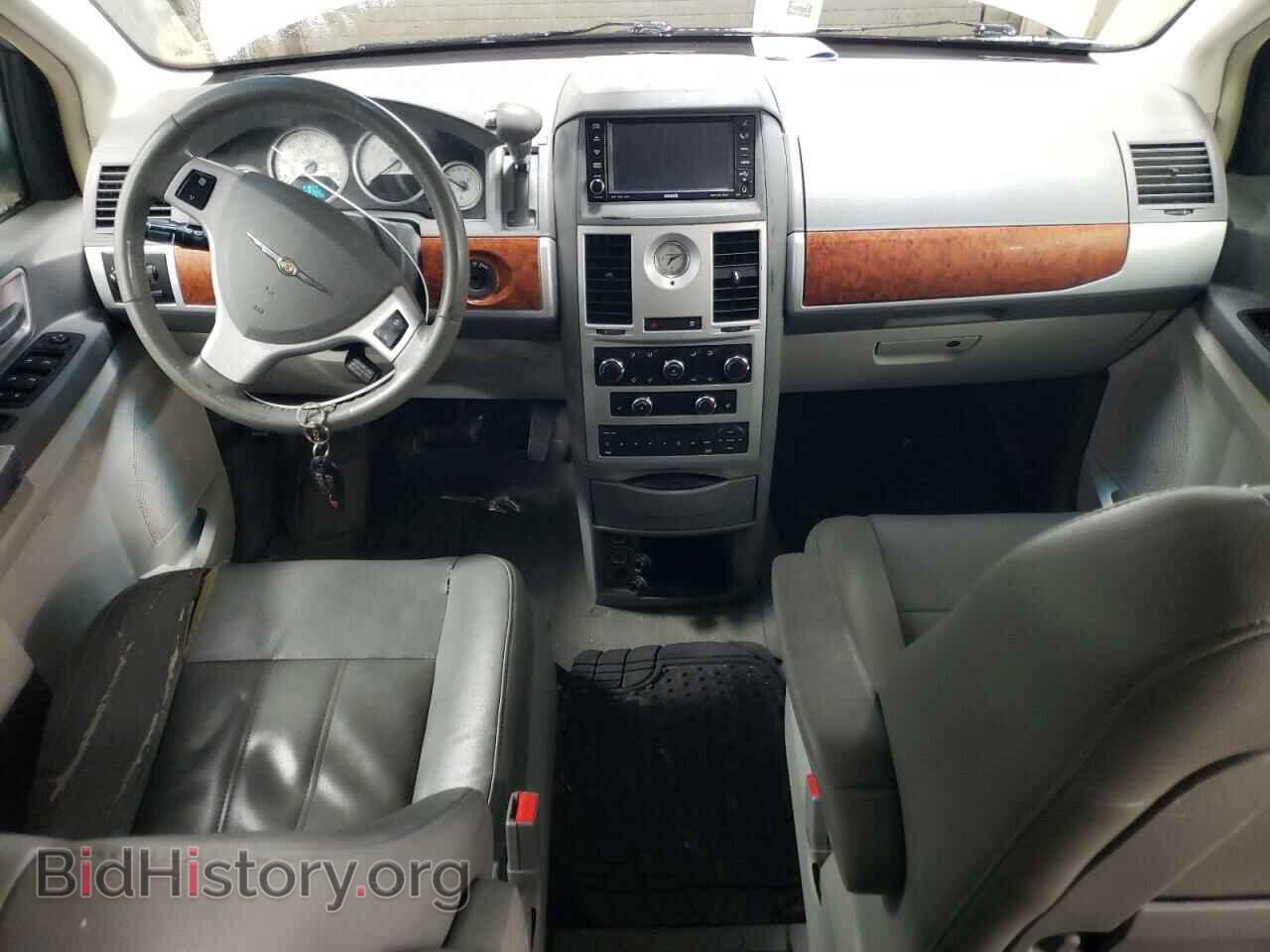 2008 CHRYSLER MINIVAN - VIN: 2A8HR54P98R823095 - Фото 8