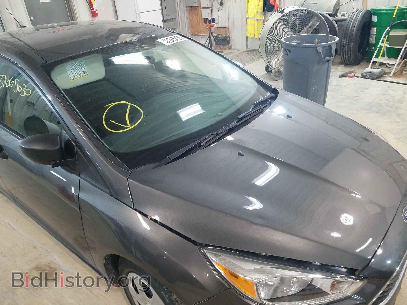 2016 FORD FOCUS - VIN: 1FADP3E24GL235752 - Фото 9