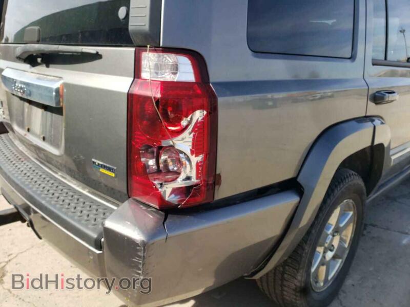 2007 Jeep COMMANDER (VIN 1J8HG58P57C654765) — photo 9 of 10