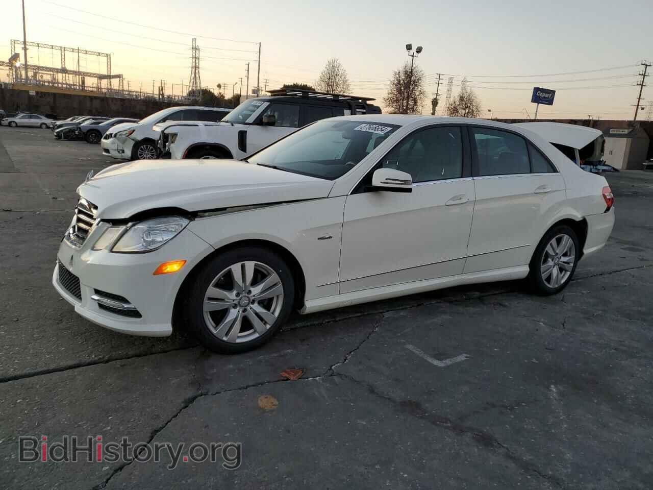 Photo WDDHF2EB9CA591103 - MERCEDES-BENZ E-CLASS 2012