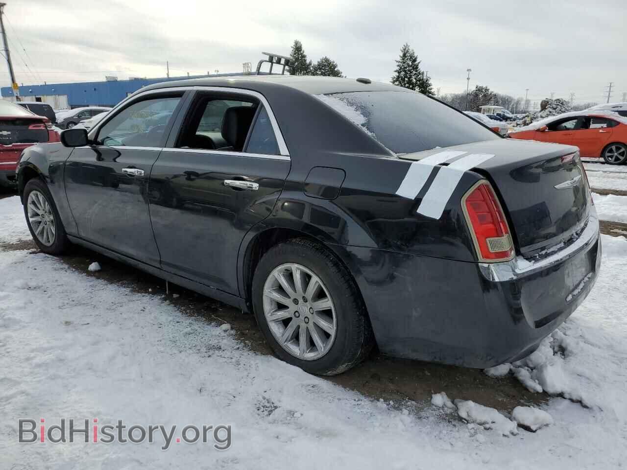 2011 CHRYSLER 300 - VIN: 2C3CA5CG4BH522083 - Фото 2
