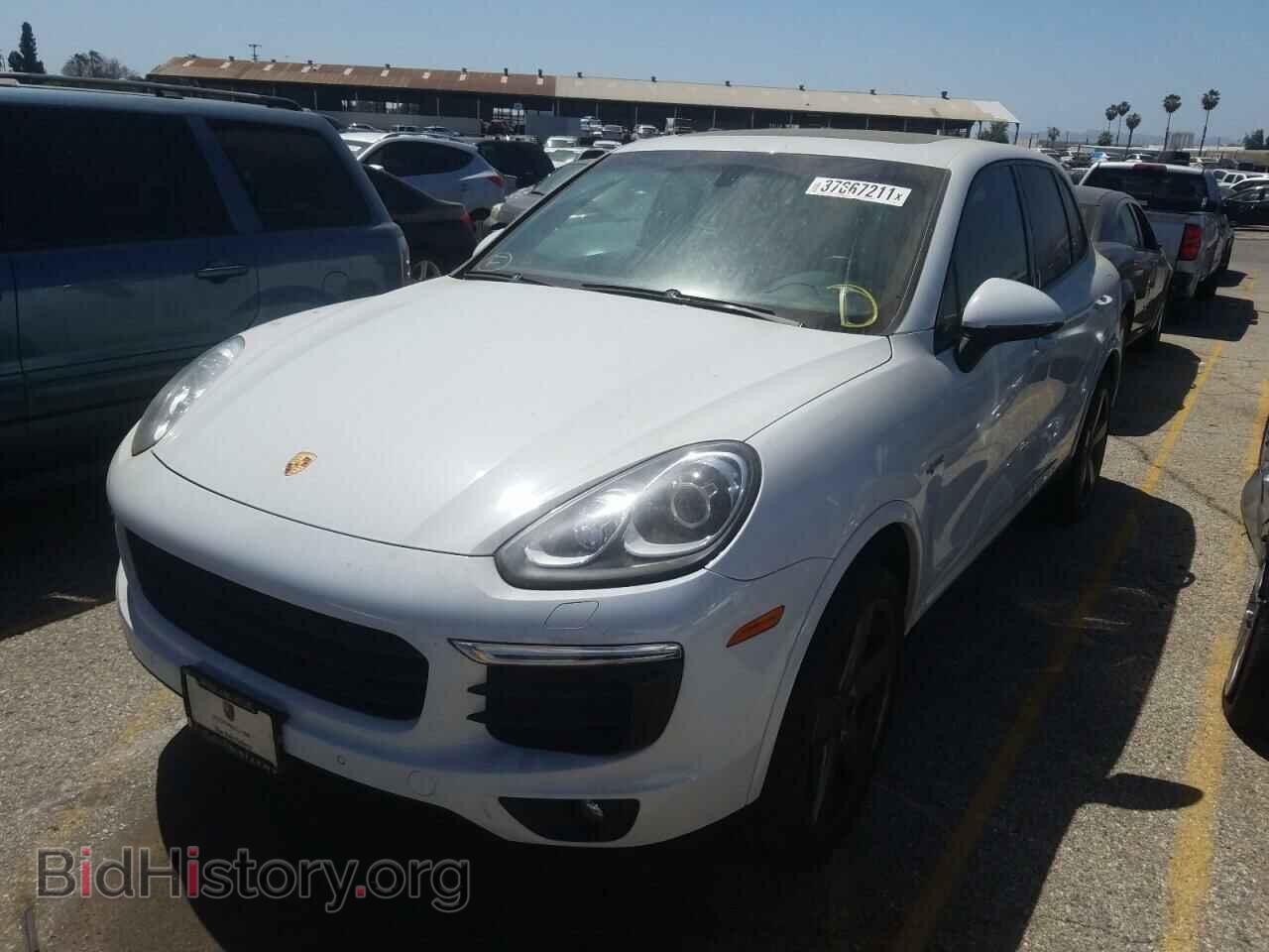 2017 PORSCHE CAYENNE - VIN: WP1AE2A20HLA74805 - Фото 2