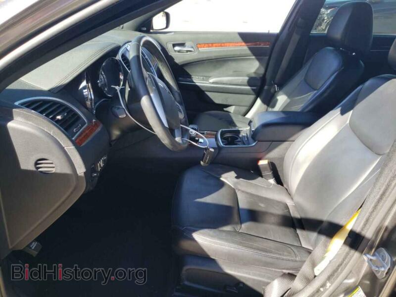 2012 Chrysler 300 (VIN 2C3CCACG4CH229319) — photo 7 of 13