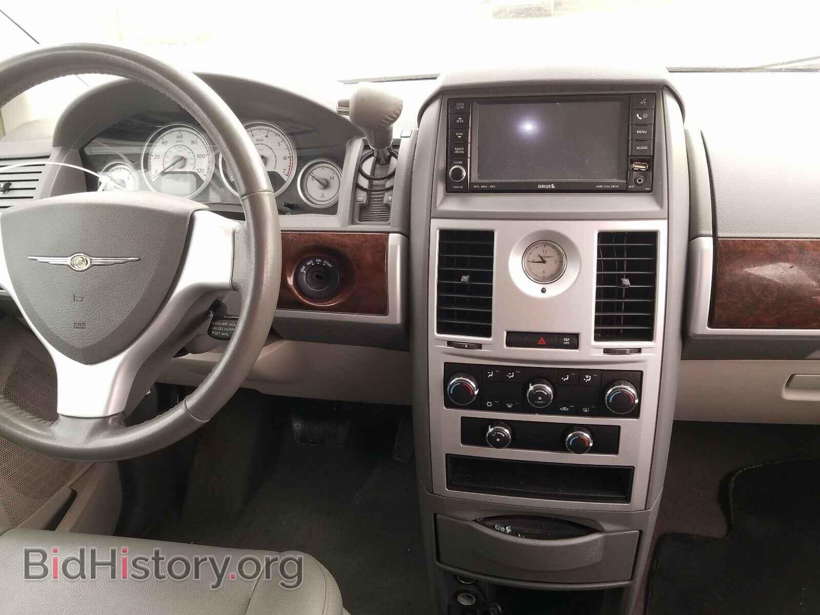 2010 CHRYSLER MINIVAN - VIN: 2A4RR5D10AR421067 - Фото 9
