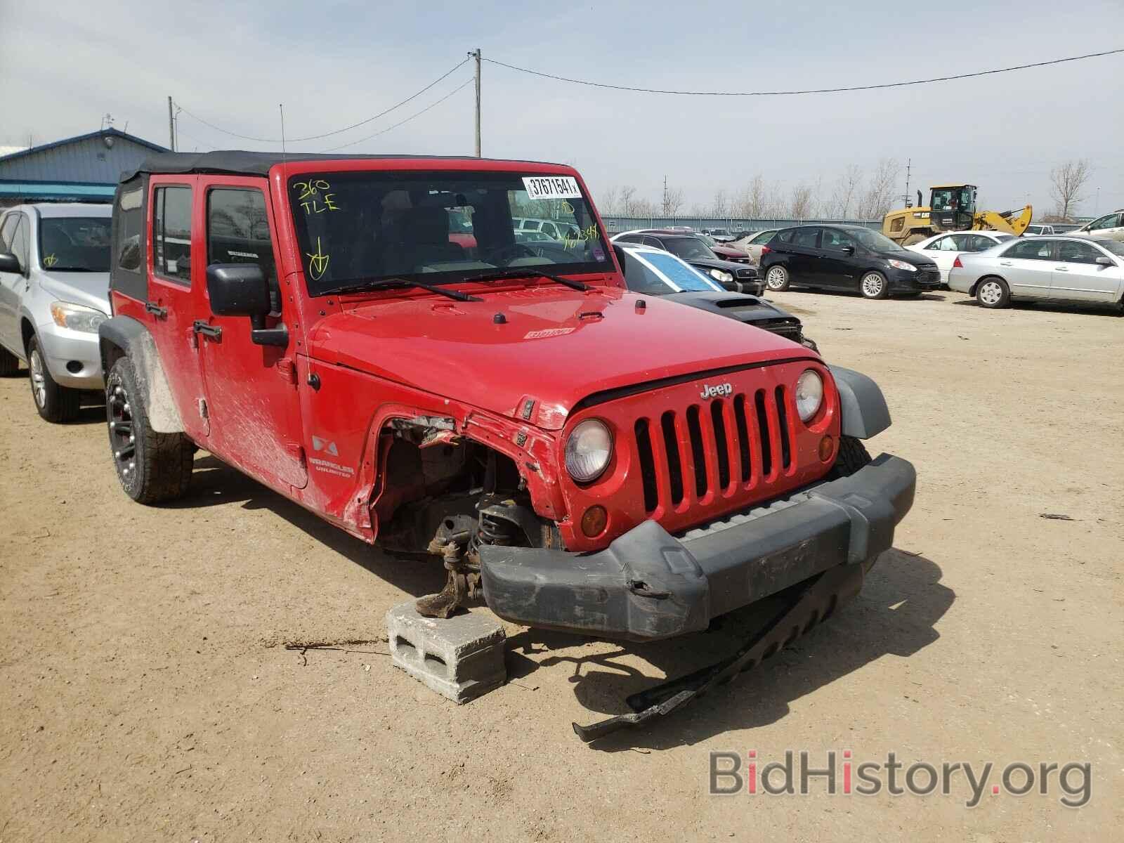 Photo 1J4GA39169L767348 - JEEP WRANGLER 2009