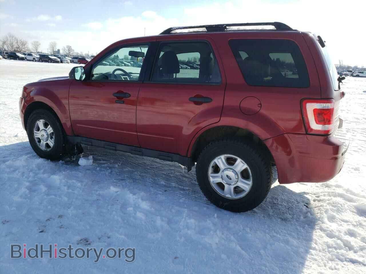2011 FORD ESCAPE - VIN: 1FMCU0D77BKA58070 - Фото 2