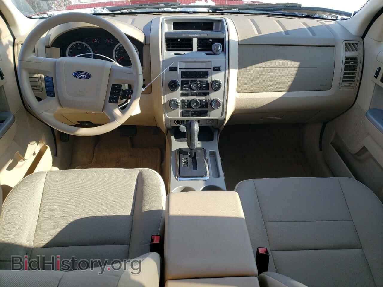 2011 FORD ESCAPE - VIN: 1FMCU0D77BKA58070 - Фото 8