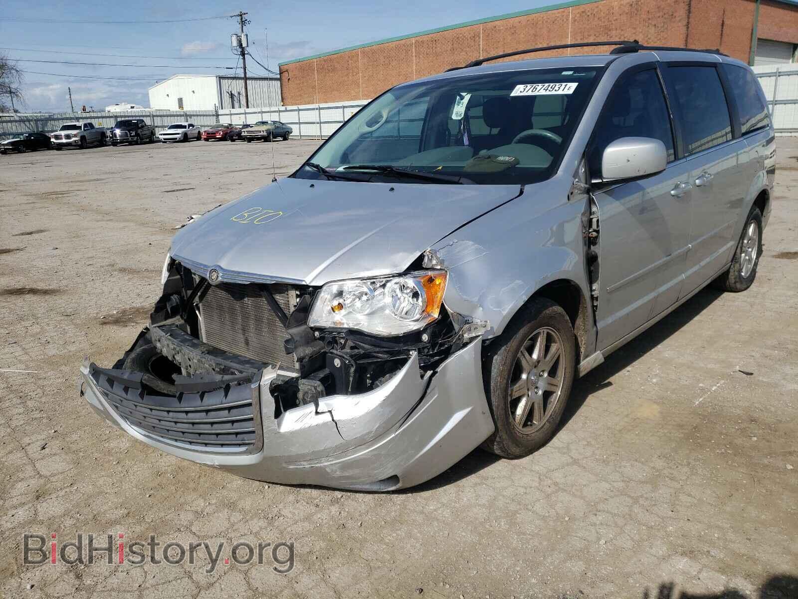 2008 CHRYSLER MINIVAN - VIN: 2A8HR54P88R615497 - Photo 2