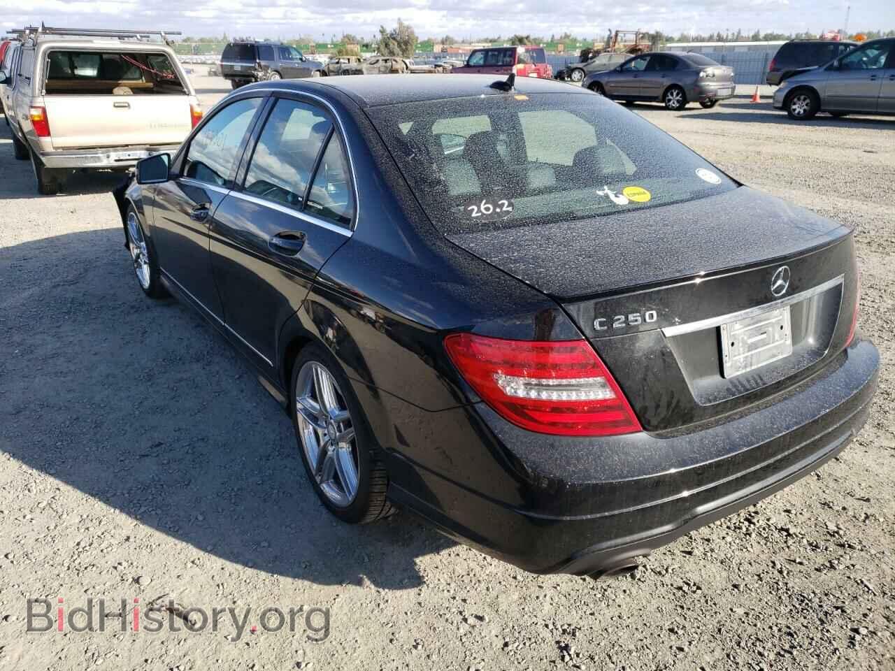 2012 MERCEDES-BENZ C-CLASS - VIN: WDDGF4HB8CA653772 - Фото 3