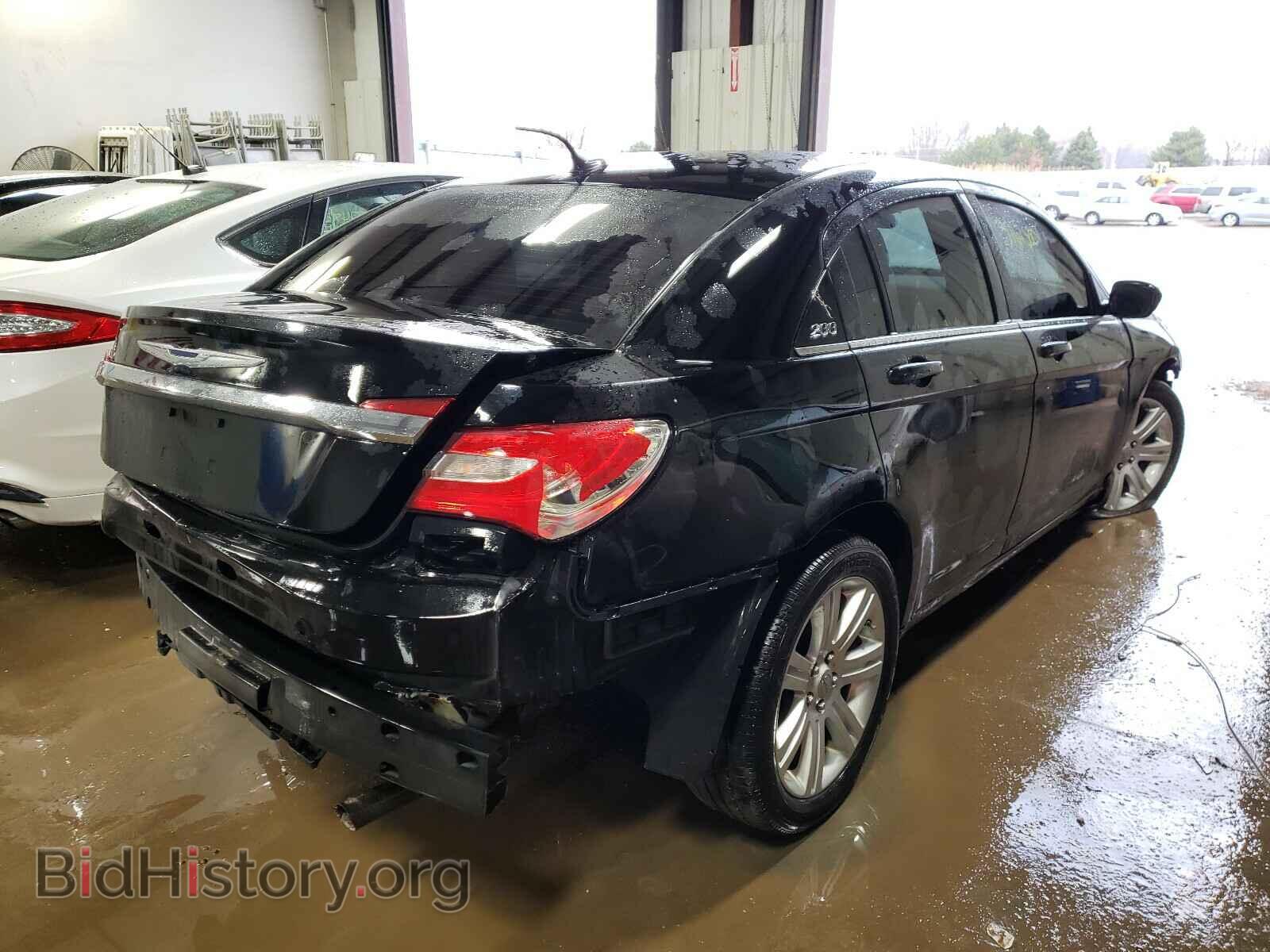 2013 CHRYSLER 200 - VIN: 1C3CCBAB1DN733008 - Фото 4