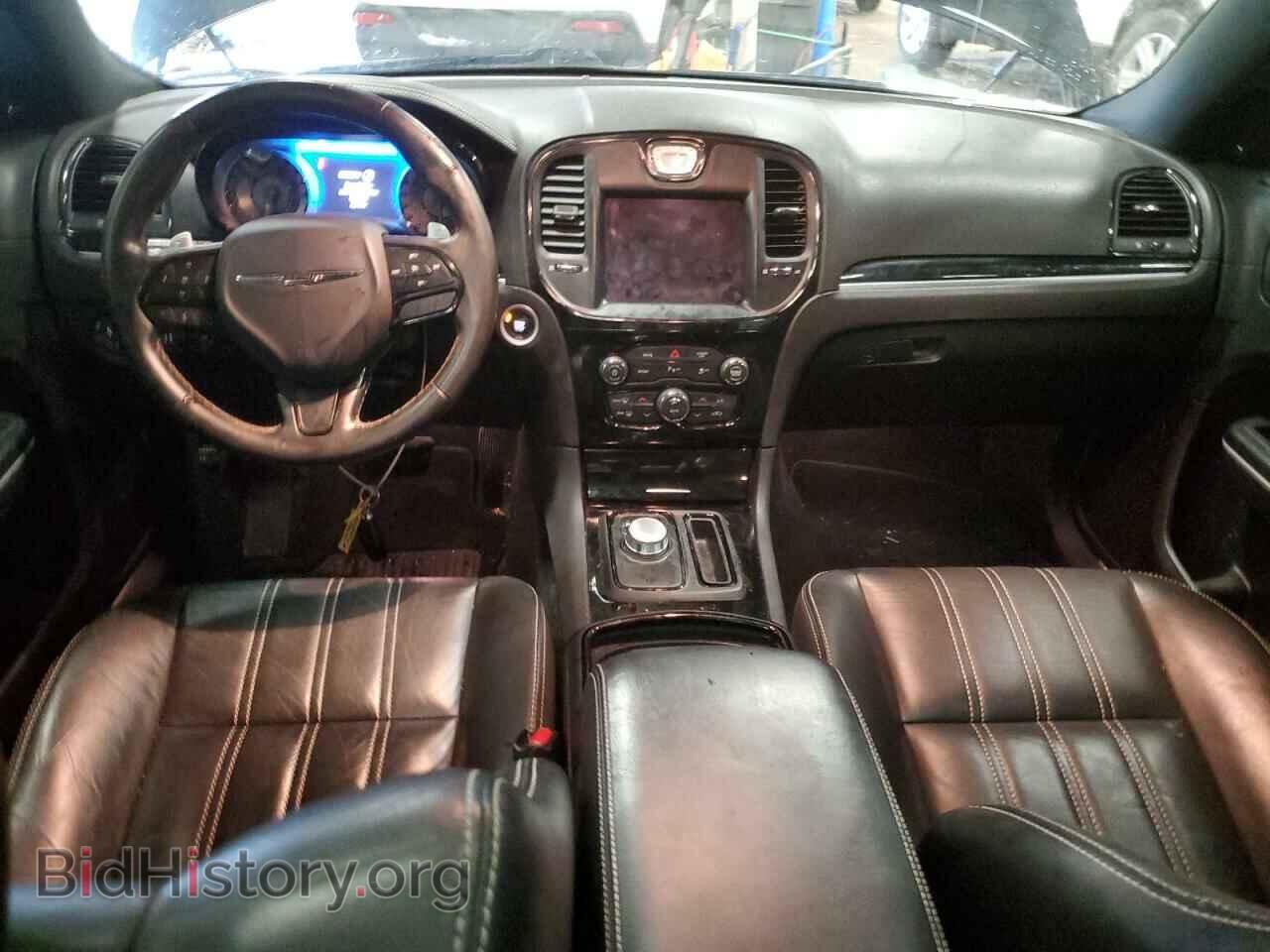 2019 CHRYSLER 300 - VIN: 2C3CCAGG6KH659278 - Фото 8