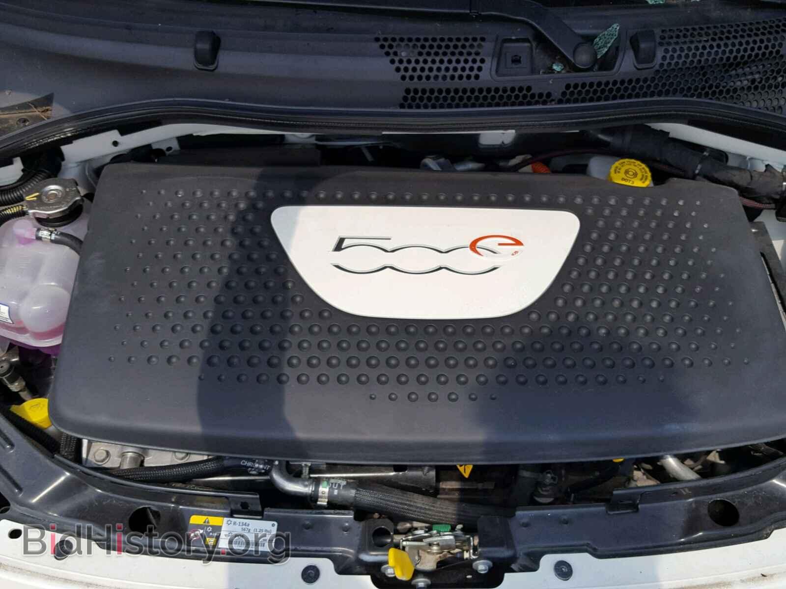 2015 FIAT 500 - VIN: 3C3CFFGE8FT549719 - Фото 7