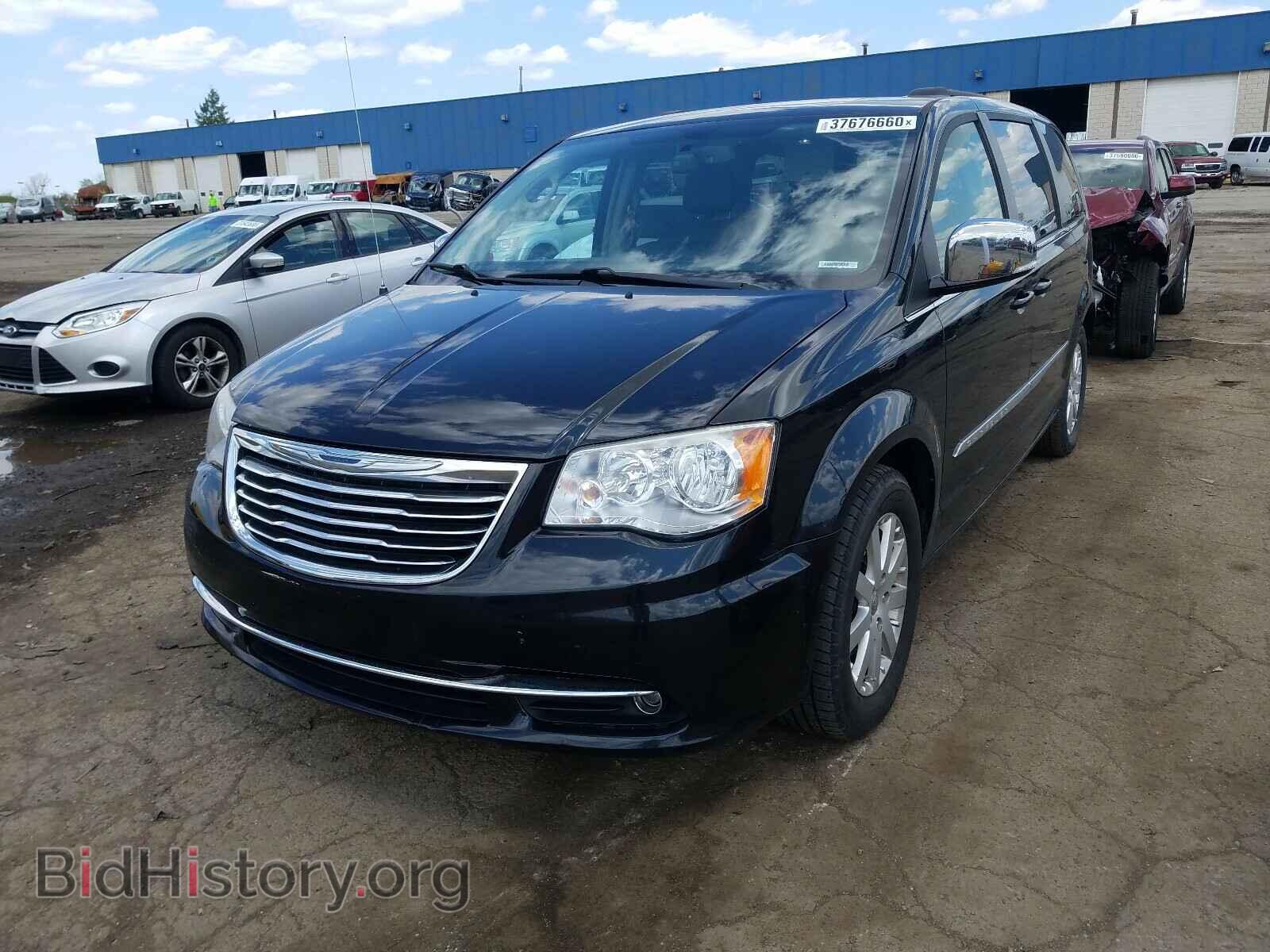 2011 CHRYSLER MINIVAN - VIN: 2A4RR8DG0BR656107 - Photo 2