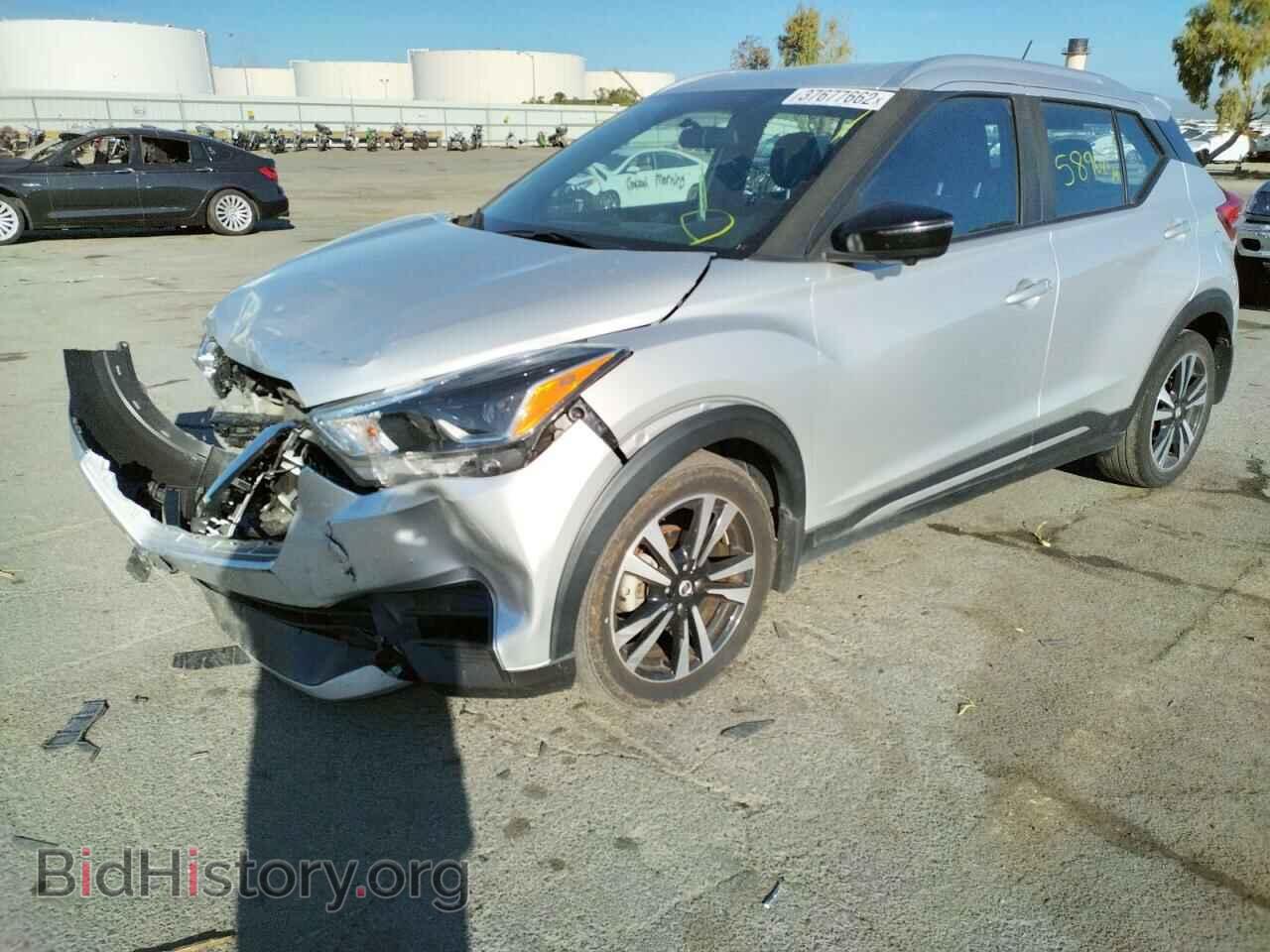 2019 NISSAN KICKS - VIN: 3N1CP5CU3KL479883 - Фото 2