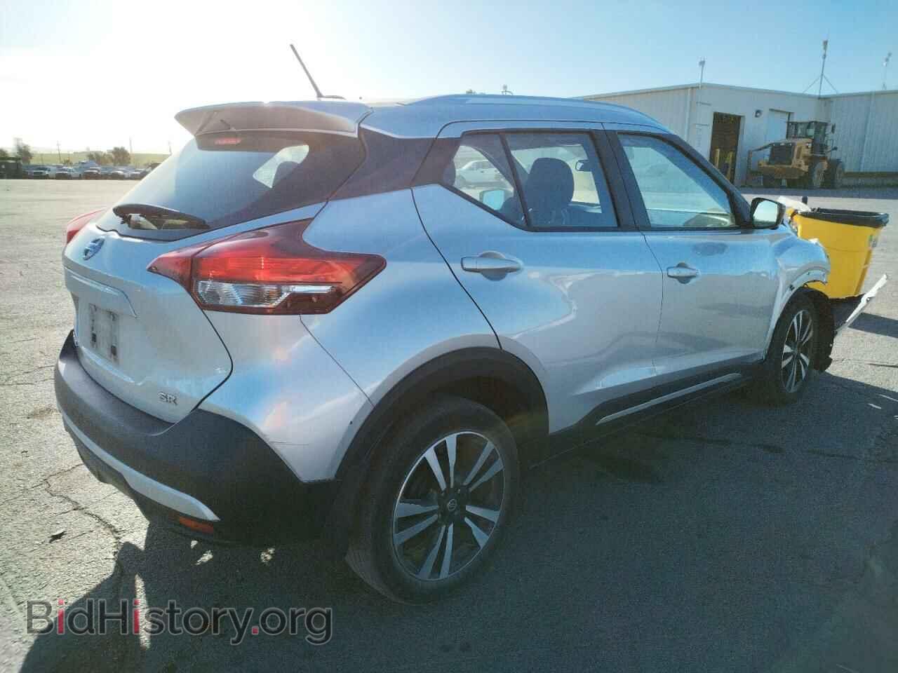 2019 NISSAN KICKS - VIN: 3N1CP5CU3KL479883 - Фото 4