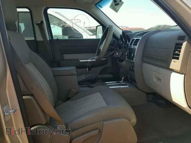 2010 DODGE NITRO - VIN: 1D4PU5GK4AW137564 - Photo 5