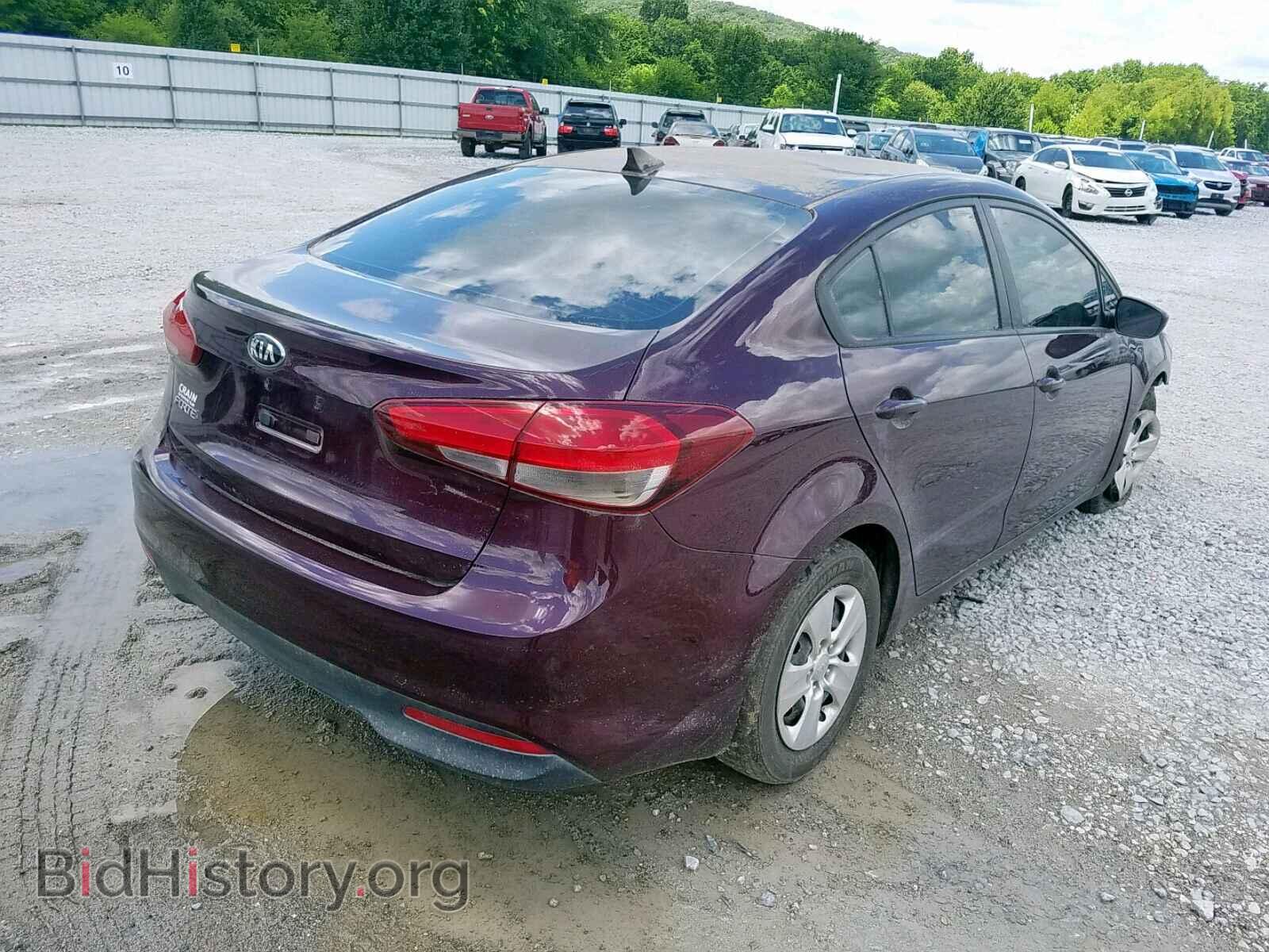 2017 KIA FORTE LX - VIN: 3KPFK4A73HE018762 - Фото 4