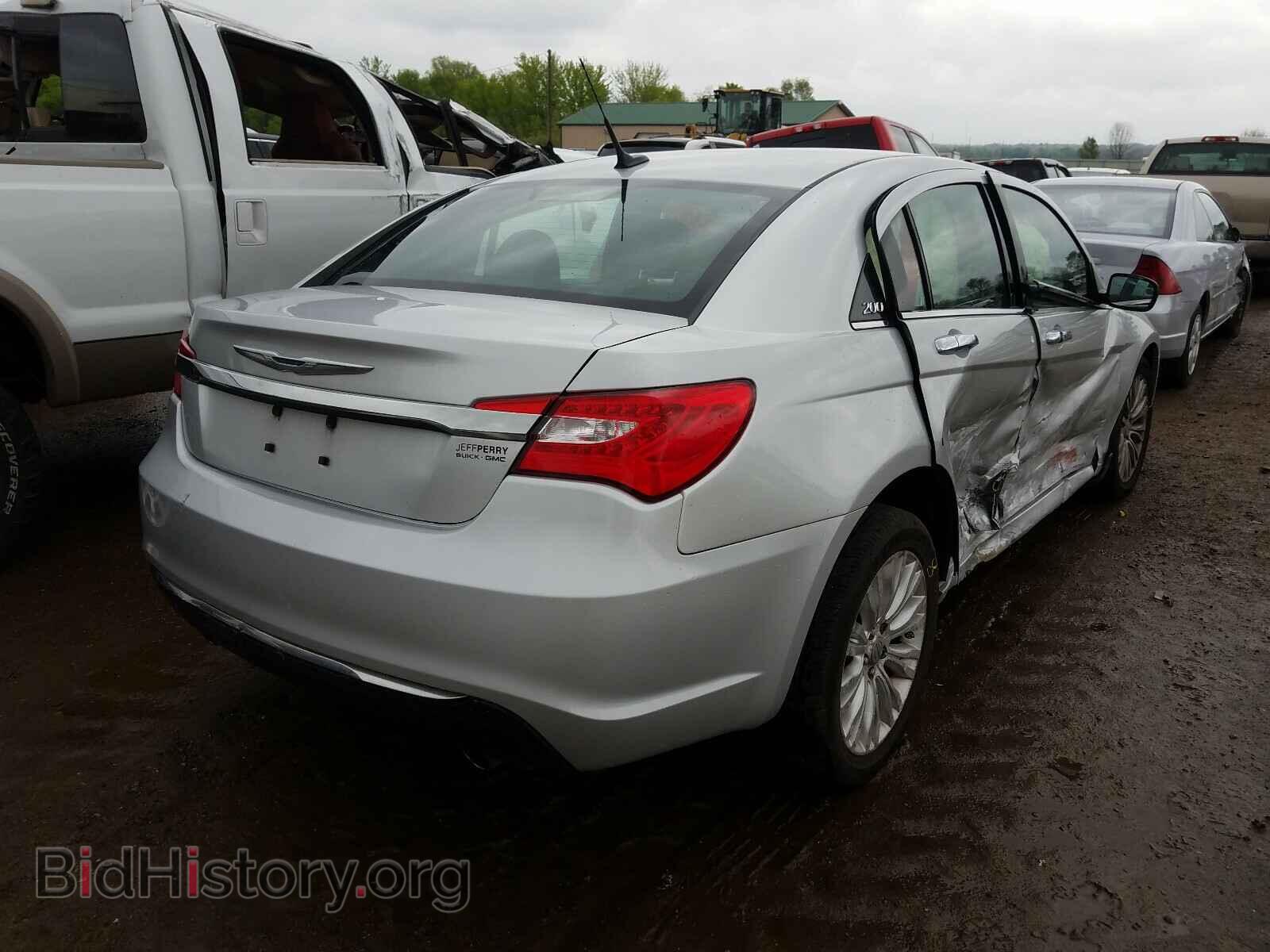 2011 CHRYSLER 200 - VIN: 1C3BC2FG3BN505251 - Фото 4