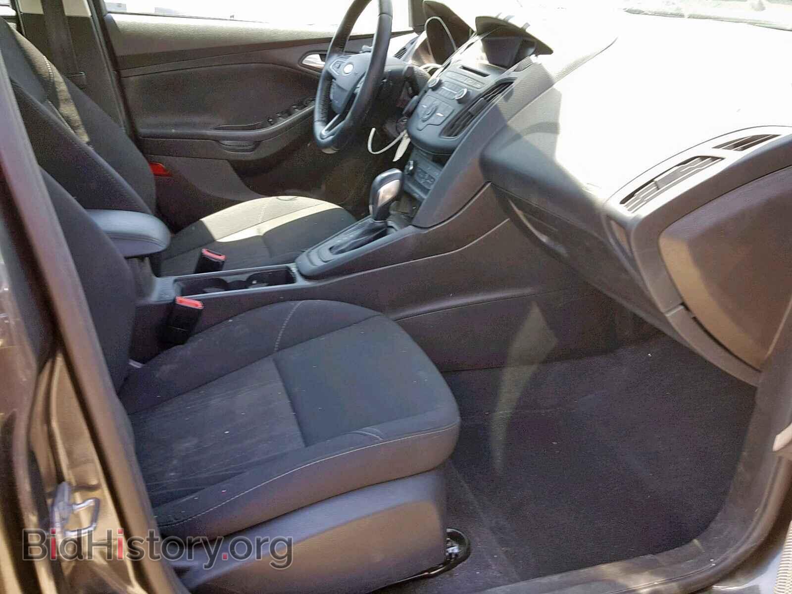 2016 FORD FOCUS SE - VIN: 1FADP3F2XGL372855 - Фото 5