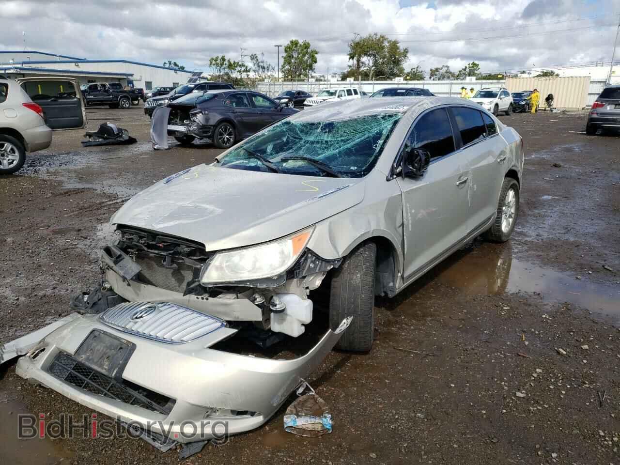 2011 BUICK LACROSSE - VIN: 1G4GA5ECXBF327593 - Фото 2
