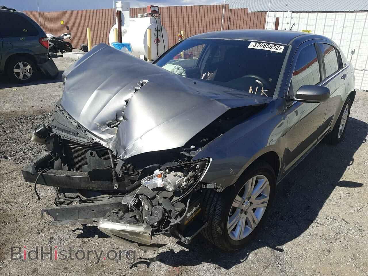 2012 CHRYSLER 200 - VIN: 1C3CCBAB2CN184255 - Фото 2