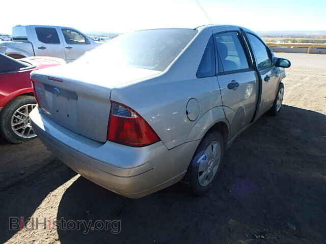 2007 FORD FOCUS - VIN: 1FAFP34N37W357554 - Photo 4